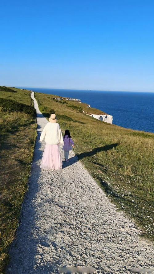 普通4口之家收入多少过的舒服? 普通4口之家收入多少过的舒服?